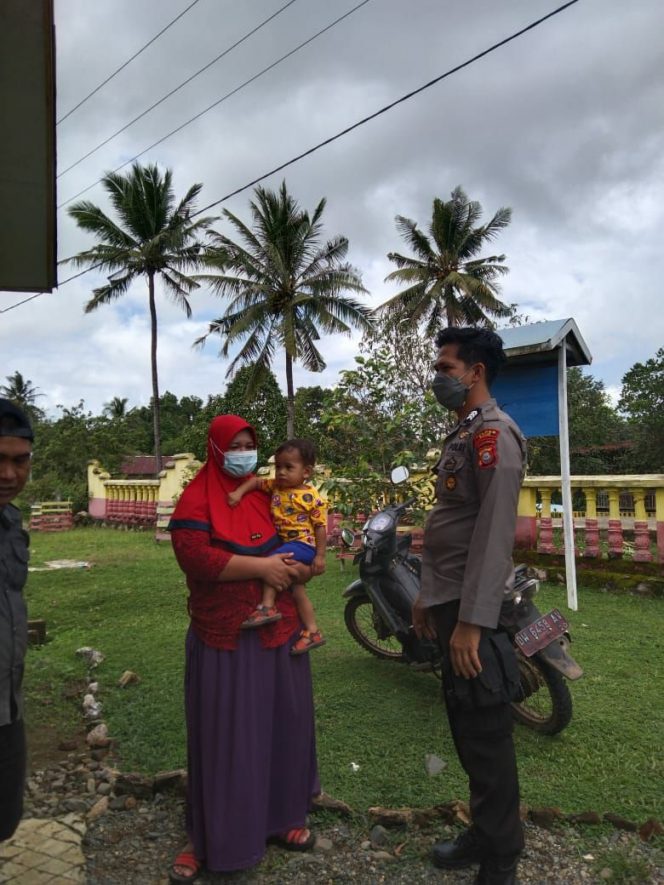 
 Brigpol A.Jumadil Lakukan Sambang di Desa Rappa Kecamatan Tonra