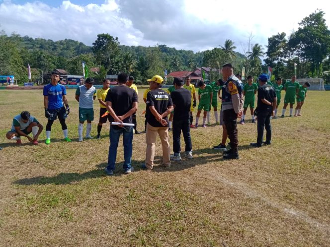 
 Bhabinkamtibmas Desa Liliriawang, Laksanakan Pengamanan, Turnamen Sepak Bola,