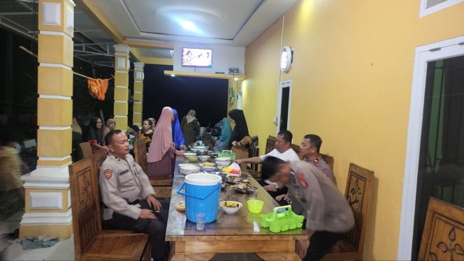 
 IPTU A.SOFYAN WAKA POLSEK ANTUSIAS LAKUKAN  KUNJUGAN PADA WARGA, HANYA JAGA KEAMANAN, POLRES BONE