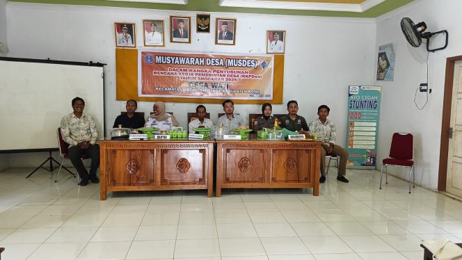 
 Brigpol Fitriani hadiri rembuk stunting Desa Waji