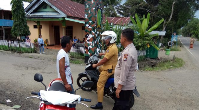 
 Sambangi Warga Binaan, Bhabinkamtibmas Sampaikan Himbauan Dan Pesan-Pesan Kamtibmas