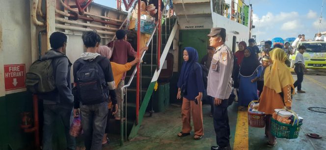 
 Beri Rasa Aman Kepada Pengguna Jasa, Lakukan Pengamanan Dan Pengawasan Saat Pemuatan Kendaraan