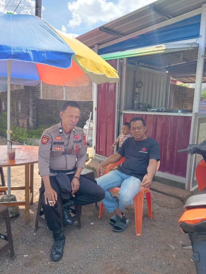 
 Rajin Aiptu Adiwijaya Personil Sek Tonra, Titip Pesan Kamtibmas, Pada Warganya, Polres Bone