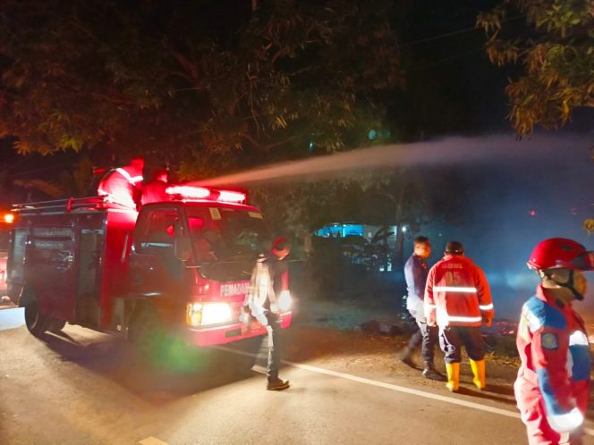 
 Rumah Panggung Dibakar Massa di Bone, Kapolres  Bone Perintahkan Pengamanan Ketat dan tidak ada lagi aksi balas dendam.