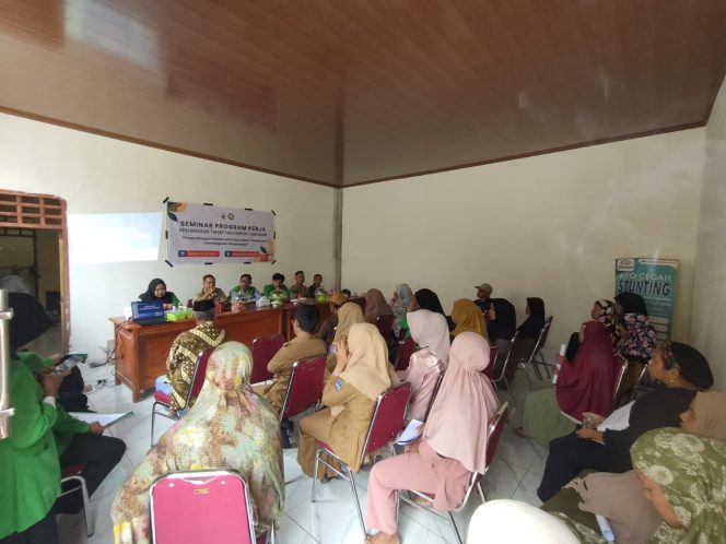 
 Bhabinkamtibmas Polsek Awangpone Polres Bone Seminar Pengembangan Potensi Lokal Desa Abbanuang