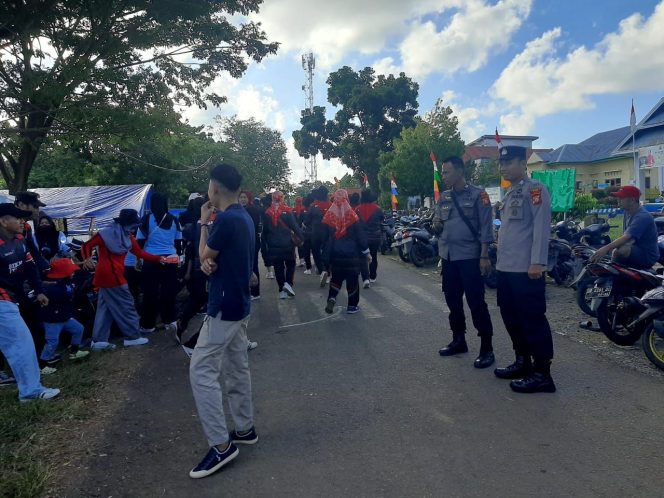 
 Aiptu Adiwijaya Kunjungan Desa Ta LupaTitip Pesan Kamtibmas, Polsek Tonnra, Polres Bone