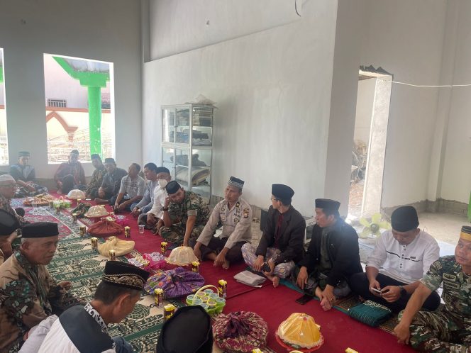 
 Bersinergi, Wakapolsek Tellu Siattinge hadiri maulid nabi 