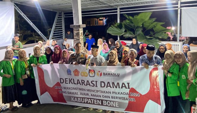 
 Deklarasi Damai Pilkada Serentak 2024 Polsek Awangpone Polres Bone Bersama Pemerintah Dan Masyarakat Desa Mappaloulaweng