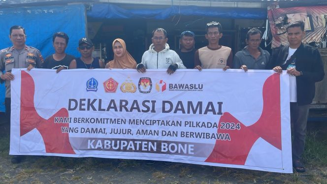 
 Deklarasi Damai Pilkada 2024, Personil Bersama Masyarakat Pelabuhan Bajoe