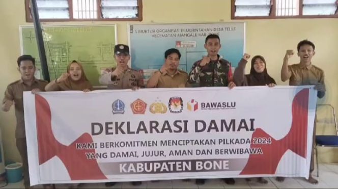 
 Deklarasi Pilkada Damai oleh Bhabinkamtibmas, Babinsa, dan Aparat Desa Telle.