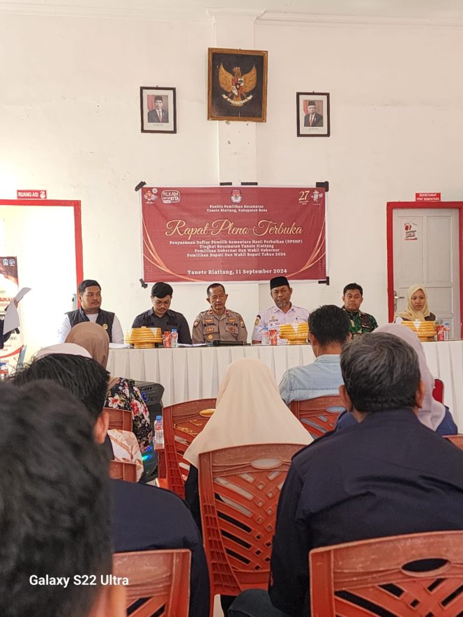 
 Rapat Pleno Rekapitulasi Daftar Pemilih Sementara Hasil Perbaikan (DPSHP) Tingkat Kecamatan Tanete Riattang Berlangsung Sukses