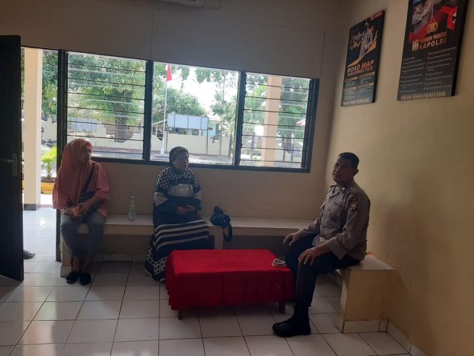 
 Aiptu Ilham Kanit Sabhara Polsek Tonra ,  Berikan Pesan Kamtibmas, Polres Bone