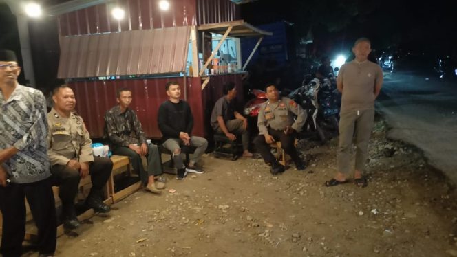 
 Jaga kamtibmas, Polsek Tellu Siattinge beri pengamanan pesta pernikahan