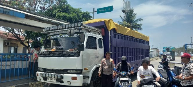 
 Lakukan Pengamanan Dan Berikan Pelayanan Saat Ramai Penumpang