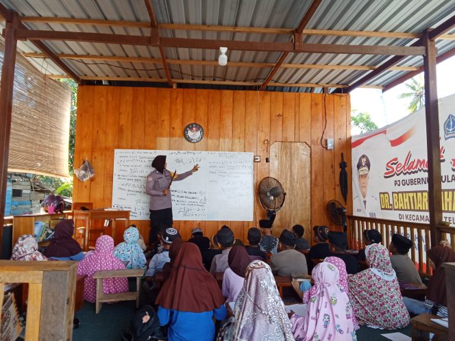 
 Rutin ajar mengaji di desa binaan, ini tujuan Aiptu Suhati