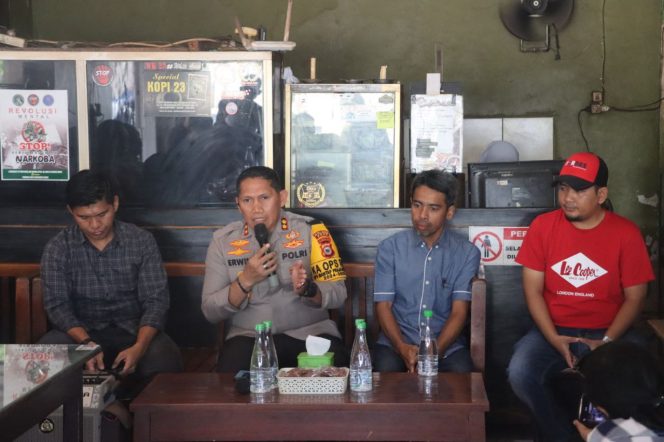 
 Dialog Bersama Forbes Anti Narkoba, Kapolres Bone Tegaskan Akan Berhentikan Personel Yang Terlibat Penyalahgunaan Narkoba