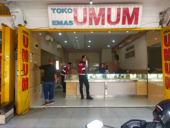 
 Tim Patroli Kota Sat Samapta Polres Bone Gencar Patroli Dan Sambang Guna Antisipasi Gangguan Kamtibmas
