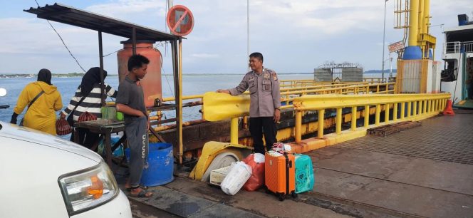 
 Temui Penumpang, Lakukan Pengamanan Saat Keberangkatan Sekaligus Cooling System