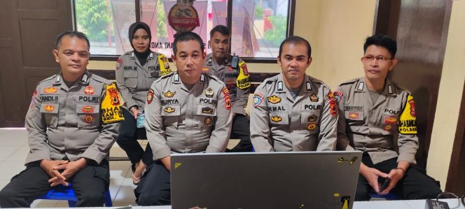 
 Bhabinkamtibmas Polsek Mare, Mengikuti Zoom Anev Bulanan Bhabinkamtibmas Polres Bone