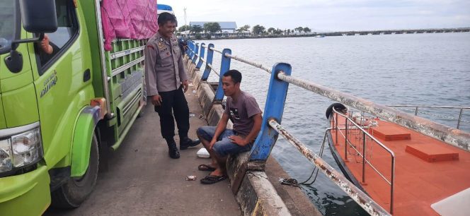 
 Temui Sopir Truck,  Pastikan Situasi Kondusif Sebelum Keberangkatan Kapal