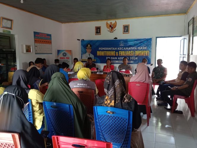 
 Bhabinkamtibmas Polsek Mare Polres Bone, Mengikuti Monitoring Dan Evaluasi Dana Desa Tahun Anggaran 2024 Tahap II