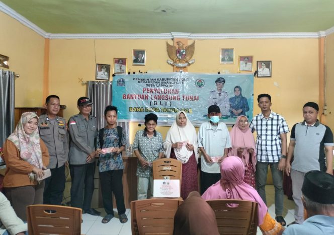 
 Polsek Awangpone  Polres Bone Salurkan BLT Dana Desa Lappoase Periode Desember 2024