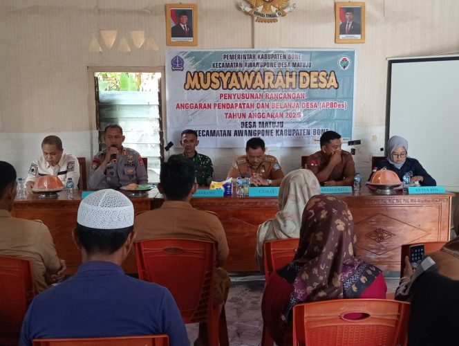 
 Kapolsek Awangpone Musyawarah Desa Matuju Penyusunan Rancangan APBDes Tahun 2025 