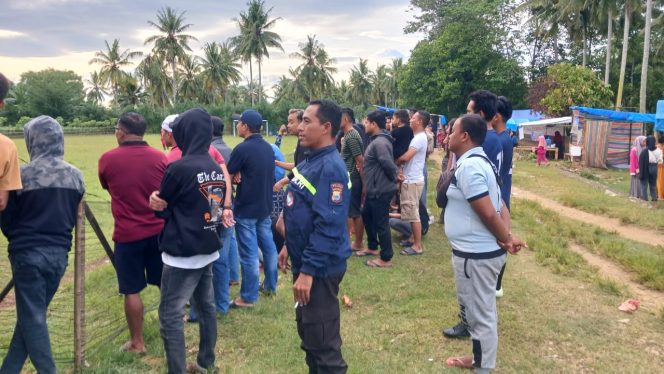 
 Bhabinkamtibmas Kawal Turnamen Sepak Bola Mini Pinra Cup 1 Tahun 2024