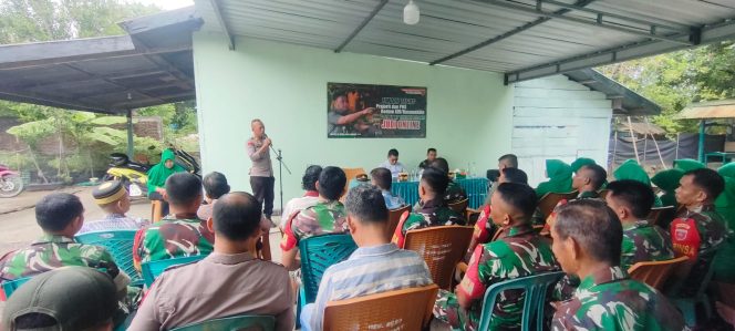 
 Kapolsek Mare Bersama Personil Polsek Mare Polres Bone, Hadiri Acara Perpisahan Dan Pelepasan Pindah Satuan Anggota Koramil 1407-15 Mare
