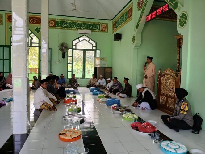 
 Bersinergi di desa binaannya, Brigpol Citra hadiri Peringatan Isra Miraj