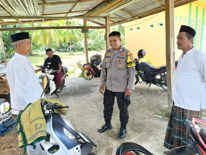 
 Bhabinkamtibmas Polsek Tanete Riattang Bripka Hamdan Terus Gencarkan Sambang Demi Keamanan Wilayah