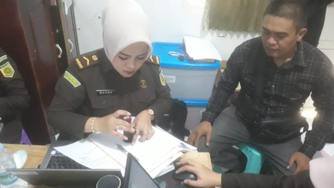 
 Polsek Awangpone Serahkan Tahap I Berkas Perkara Penganiayaan Berat ke Kejaksaan