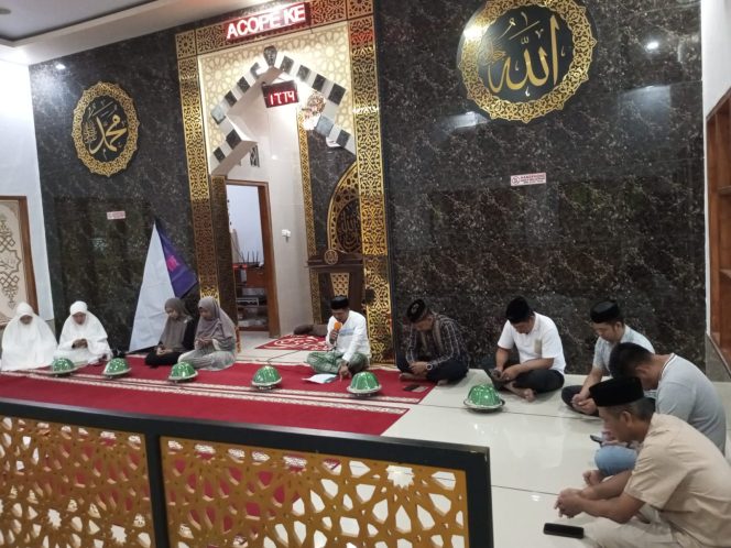 
 Kapolsek Awangpone dan Bhayangkari Gelar Doa Bersama di Masjid Ittihadul Ummah