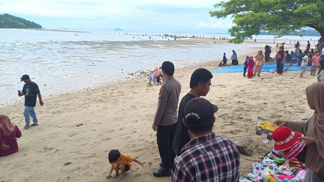 
 Bripka Zaenal Kunjugi  warganya Binaan ,Tujuan Keamanan Polsek Tonra Ini Cara Pa Bhabin,Polres Bone