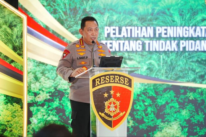 
 Hadiri Pelatihan Penyidik, Kapolri Minta Jajaran Cegah Potensi Kebocoran Anggaran Negara