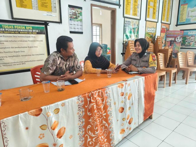 
 Tingkatkan Kegiatan Sambang di Desa Binaan dan Koordinasi Kamtibmas dengan Perangkat Desa Itulah Cara Bhabinkamtibmas