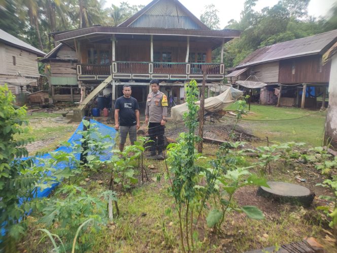 
 Polsek Barebbo Laksanakan Sambang dan DDS, Bripka Suriadi Ajak Masyarakat Jaga Keamanan Lingkungan