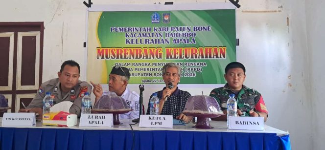 
 Kanit Binmas Polsek Barebbo Hadiri Kegiatan Musrembang Kelurahan Apala, Bahas Pembangunan dan Peningkatan Kesejahteraan Masyarakat