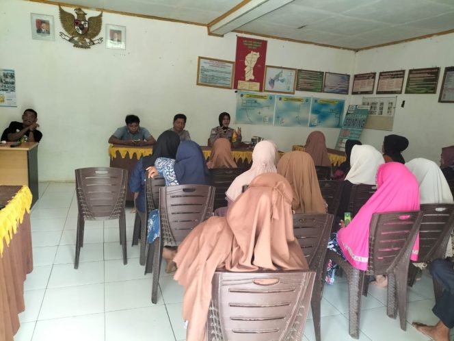
 Temui warga, Aiptu Suhati ajak dukung program ketahanan pangan
