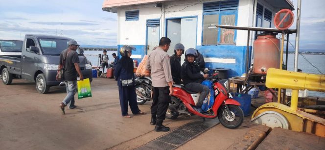 
 Keberangkatan Kapal, Personil Lakukan Pengamanan