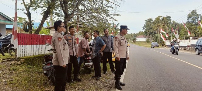 
 Personil Polsek Palakka Turut Hadir Amankan Kegiatan Musrenbang Kecamatan