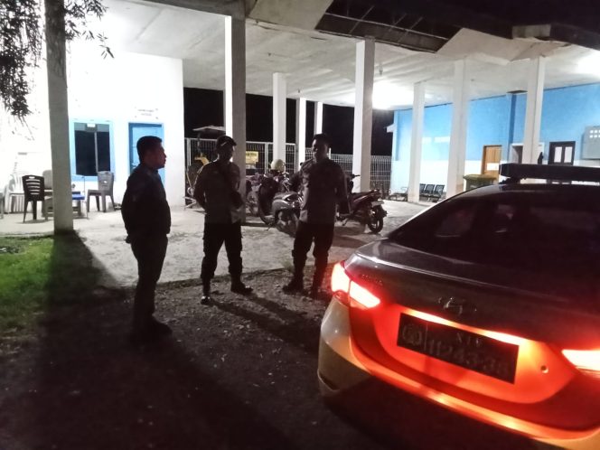 
 Personil Polsek Awangpone Laksanakan Patroli Malam untuk Ciptakan Situasi Aman dan Kondusif