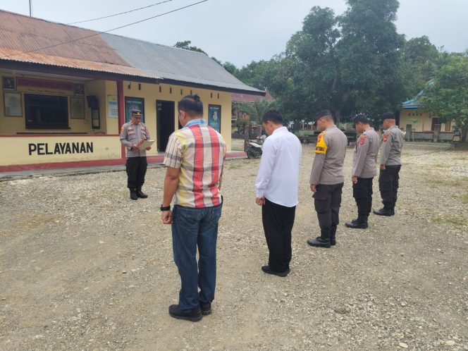 
 Wakapolsek Awangpone Berikan Arahan kepada Personil untuk Bijak Bermedia Sosial