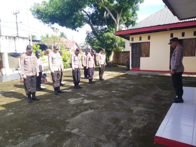 
 Personil Polsek Mare Polres Bone,Melaksanakan Apel Pagi yang Dipimpin oleh Kapolsek Mare