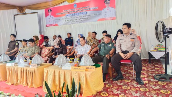 
 Musyawarah Perencanaan Pembangunan Pemerintah Daerah Kabupaten Bone Tahun 2026 di Aula Kantor Camat Lappariaja, Kanit Binmas Turut Hadir