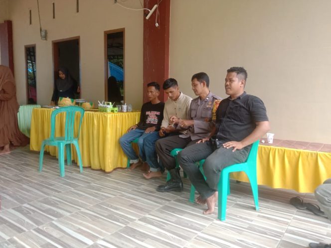 
 Sambangi Warga Binaan, Bhabinkamtibmas Berikan Himbauan Tentang Pentingnya Menjaga Situasi Kamtibmas