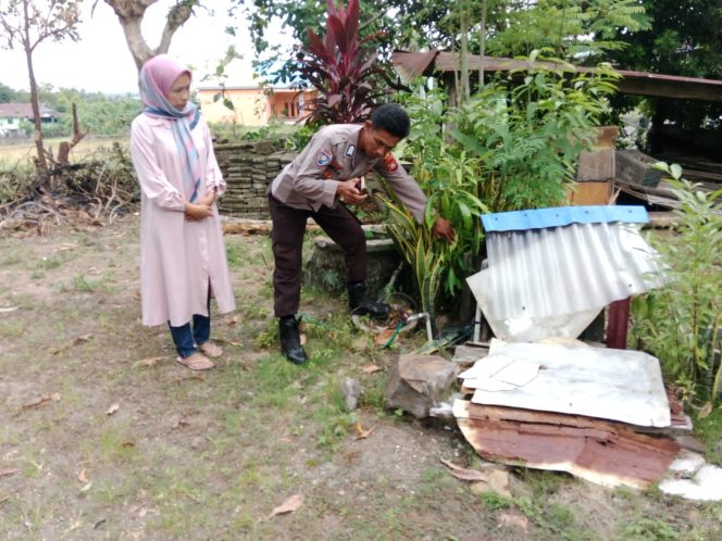 
 Bhabinkamtibmas Polsek Salomekko Bripka Firman Melaksanakan Kegiatan Sambang di Desa Gattareng