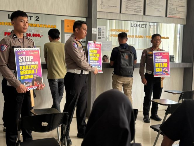
 Operasi Keselamatan, Satlantas Polres Bone Sasar Pemohon SKCK