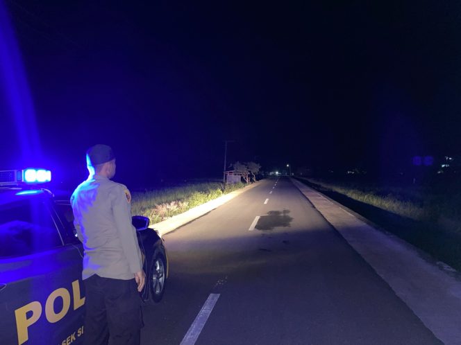 
 Polsek Sibulue Laksanakan Patroli Subuh, Cegah Balapan Liar