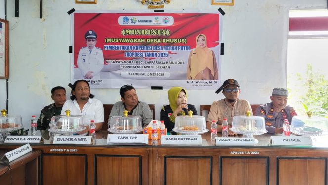 
 Kapolsek Lappariaja Hadiri Giat Musyawarah Desa Khusus Pembentukan Koperasi Desa Merah Putih Desa Patangkai